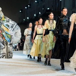 Những điều thú vị dành cho bạn ở Tuần lễ thời trang Paris Thu - Đông 2019