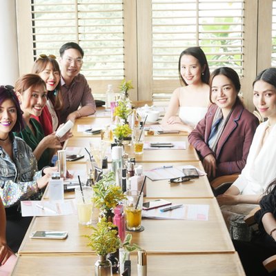 [ELLE Beauty Awards 2018] Beauty Blogger Việt yêu thích sản phẩm làm đẹp nào nhất?