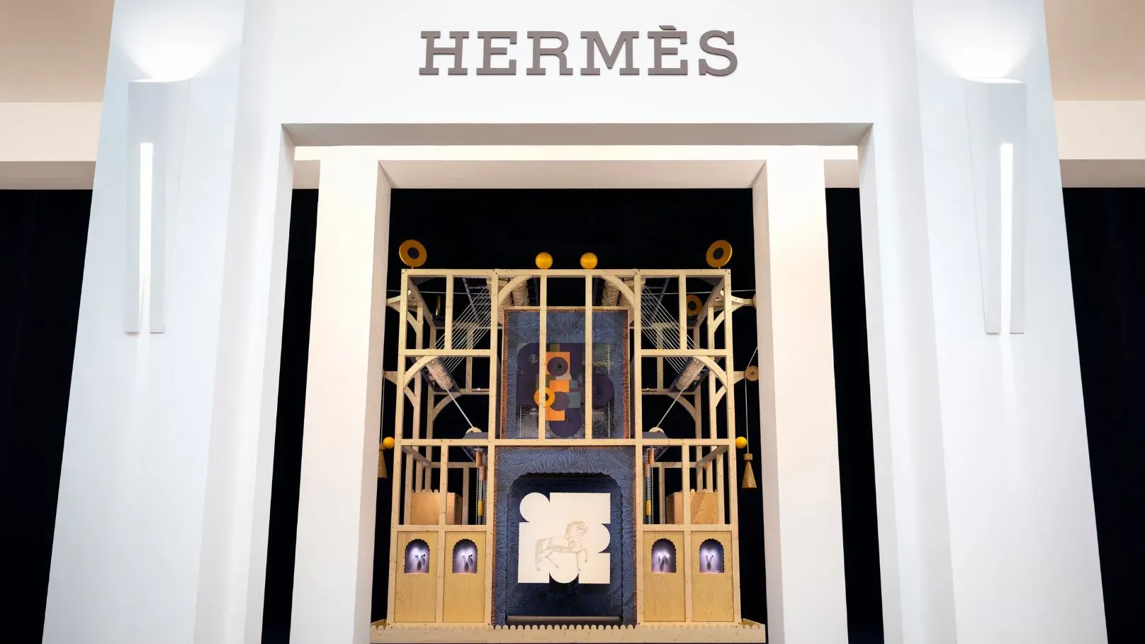 Không gian của Hermès tại Watches & Wonders 2026