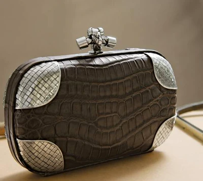 Bottega Veneta "Knot" - Bí ẩn nút thắt "thần kì"