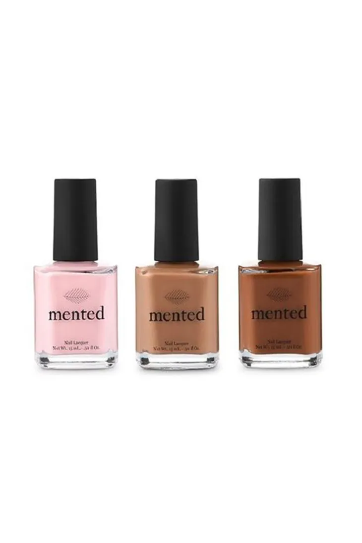 Bộ sưu tập sơn móng tay màu nude của Mented ‘Mented Nude Nail Collection’ màu Pinkish, Yes We Tan, và Brown & Bougie ($15/ lọ)