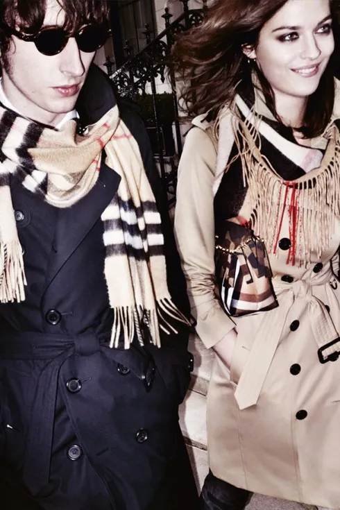 burberry-thoi-trang-thu-dong-2015 (3)