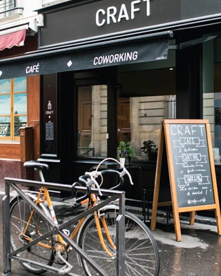 du lich paris.jpg