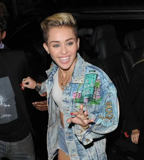 6 cách phối đồ với áo khoác denim - elle Vietnam 03