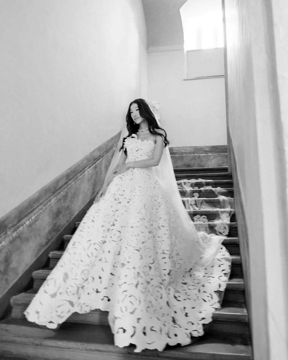 Váy cưới của "nữ hoàng RichTok" Becca Bloom