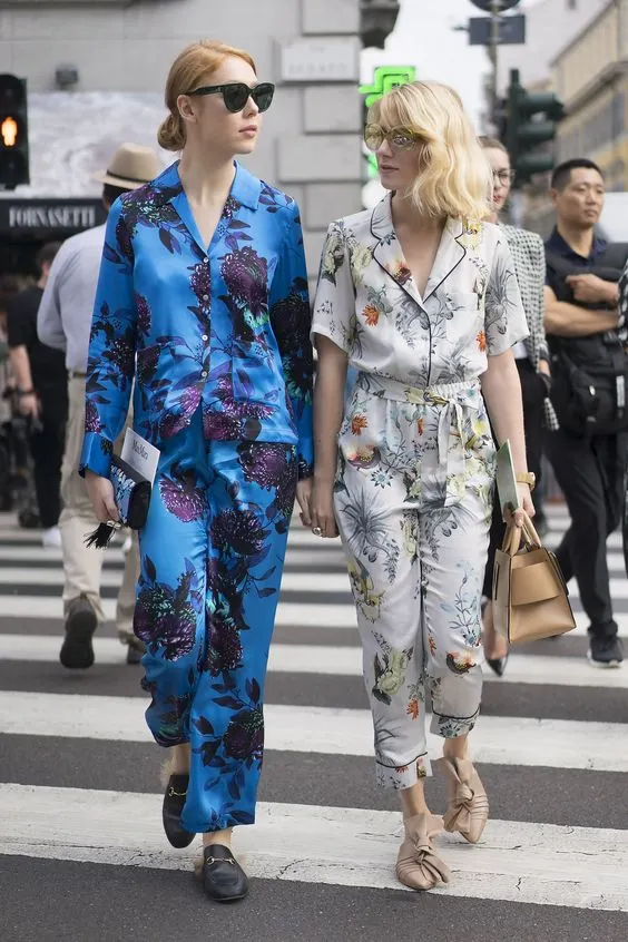 ELLE Style Calendar: Jumpsuit & matchy-matchy set hoạ tiết mùa hè