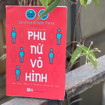 phụ nữ vô hình review sách hay