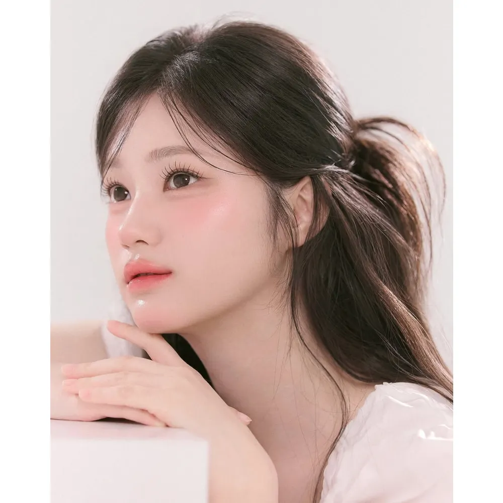 Cô gái sở hữu <mark class=