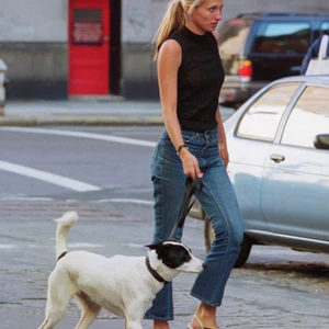 trang phục thường ngày của carolyn kennedy