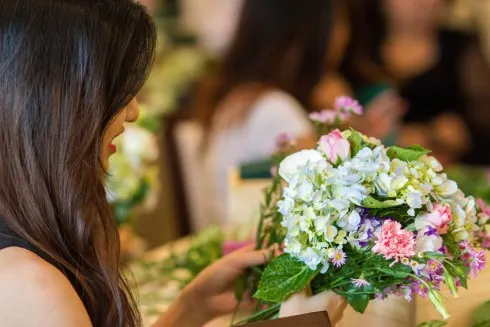 Khách hàng chăm chú thực <mark class=