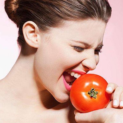 Cách làm đẹp với cà chua