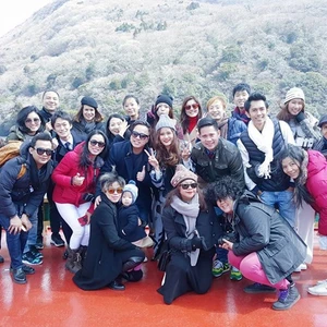 Hương Ly đại diện Việt Nam trình diễn tại show thời trang Nhật Bản