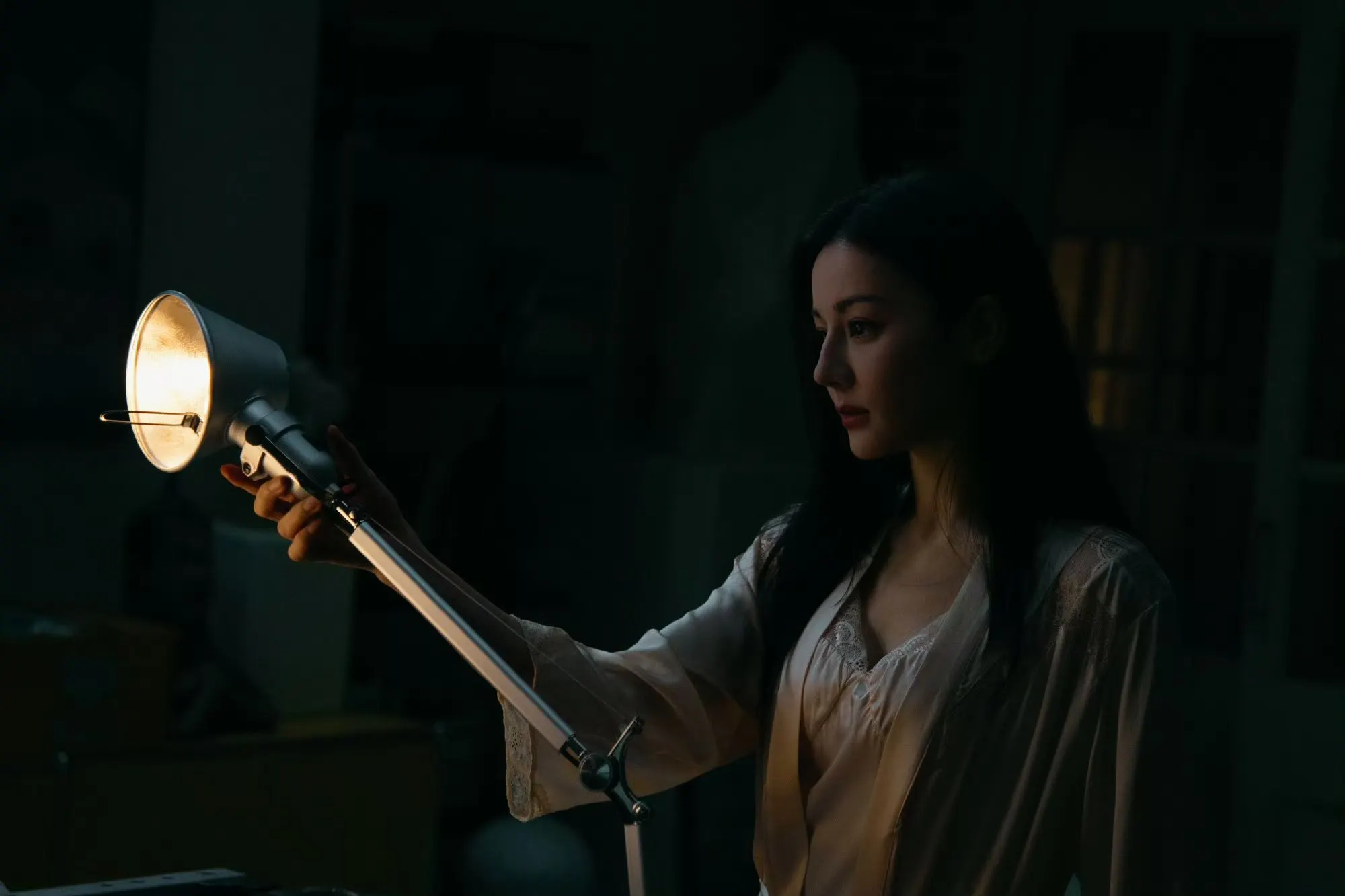 Địch lệ nhiệt ba vai nhiếp cửu la trong phim trung quốc đất xanh sinh cú