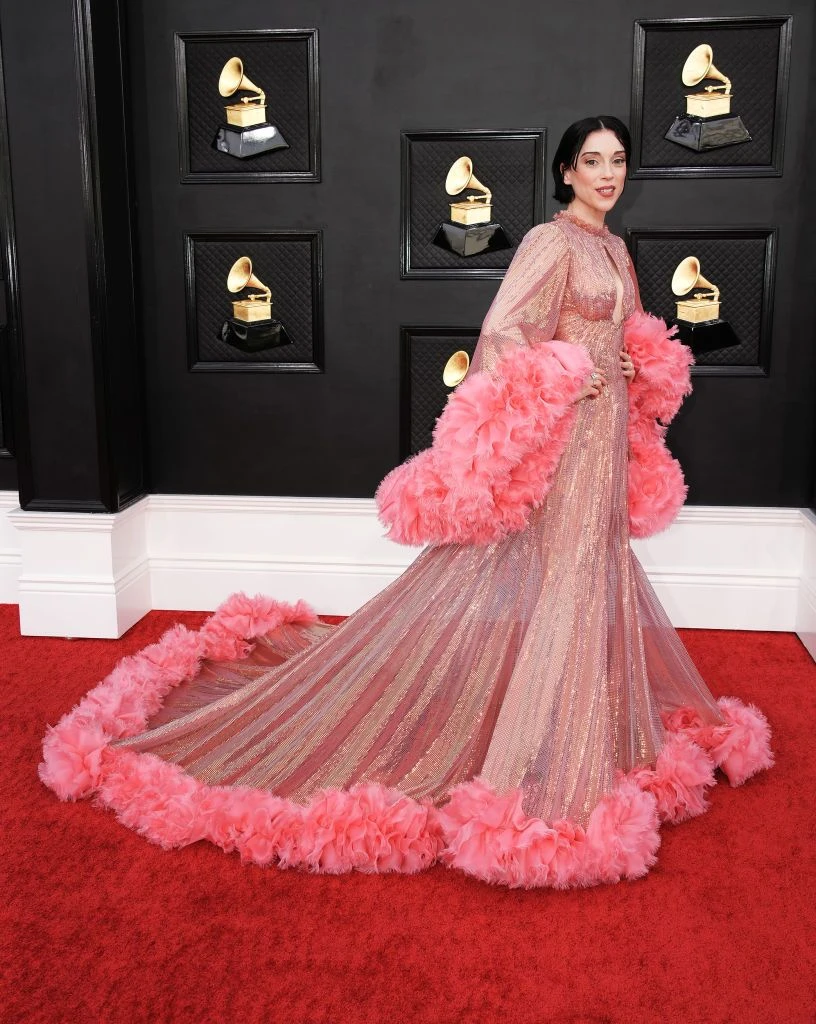 st vincent tại grammy 2022