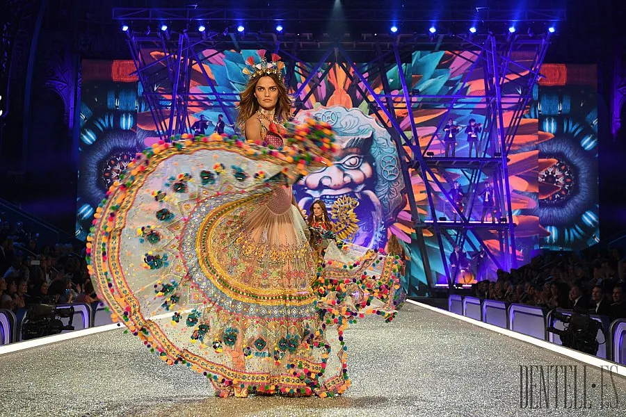 Hình ảnh Victoria’s Secret Show đốt cháy mạng xã hội tuần qua ELLE VN