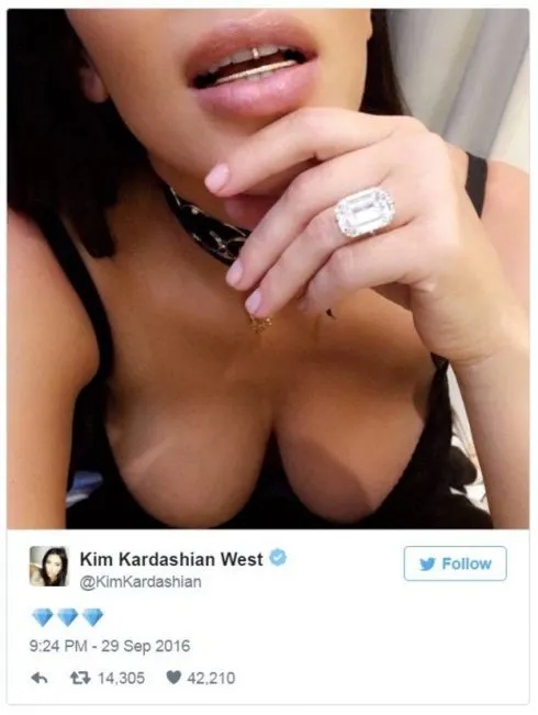 Kim chụp hình khoe nhẫn kim cương trị giá 4.49 triệu USD trên mạng xã hội trước khi bị cướp