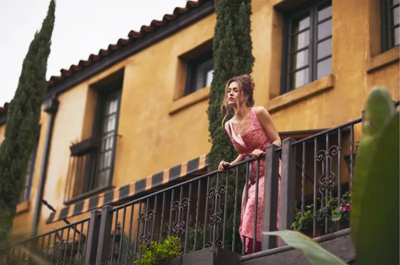 Jessica Alba quyến rũ một cách tự nhiên, cho dù cô có chọn phong cách gì chăng nữa.