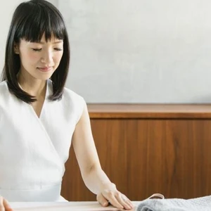 cách gấp đồ nhanh từ nhà tư vấn marie kondo 2