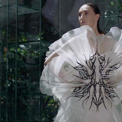 iris van herpen haute couture thu - đông 2020 feature