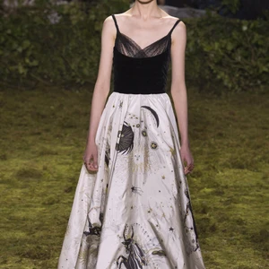 Những BST nổi bật tại tuần lễ Haute Couture Xuân-Hè 2017 - ELLE VN