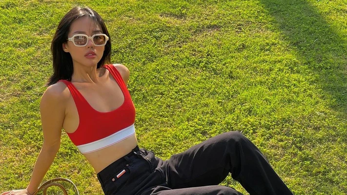 lựa chọn áo bra mùa hè theo gợi ý của youtuber