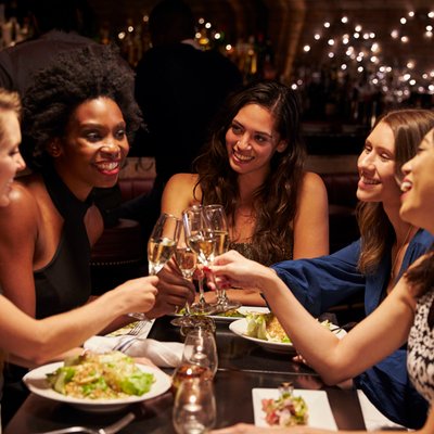 Sheraton-Saigon_Saigon-Cafe_Happy-WomensDay-elle-vietnam