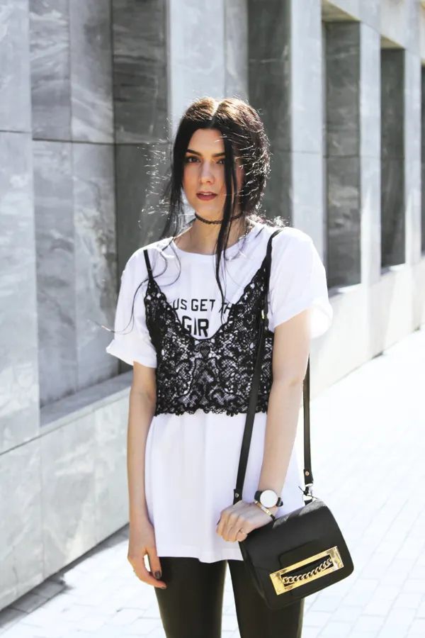 ELLE Style Calendar: Bí ẩn nữ tính