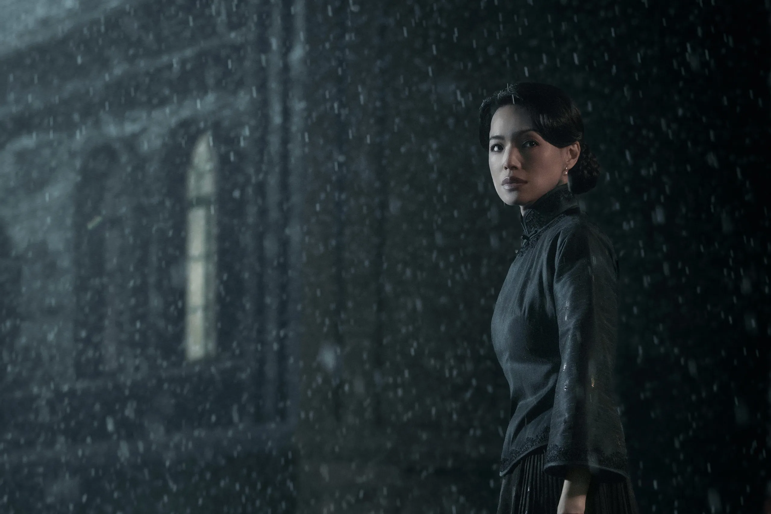 Đại hoa đán Thư Kỳ trong phim Thời đại cuồng dã.