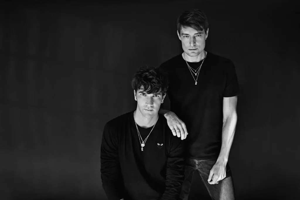 Giám đốc sáng tạo A. Filippo Ficarelli (trái) và Francesco Terzo (phải)