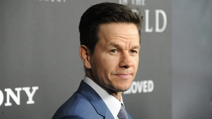 elle-viet-nam-nam-tai-tu-mark-wahlberg-quyen-gop-1-5-trieu-cho-chien-dich-time-s-duoi-danh-nghia-michelle-wiliams