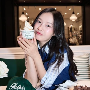 Trẻ trung như Pansa Vosbein với 5 bí quyết làm đẹp đơn giản