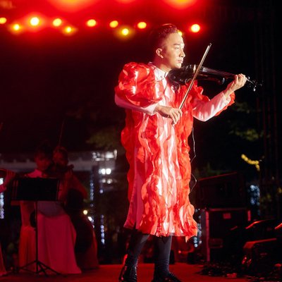 Hoàng Rob biểu diễn tại festival Huế