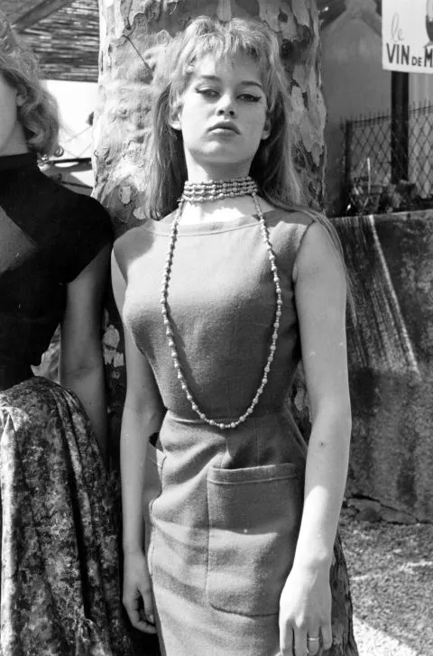 brigitte-bardot-elle-vn-1956
