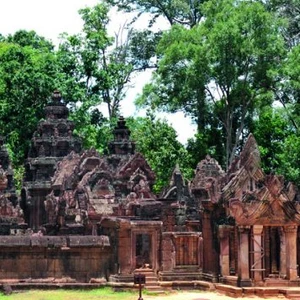 Tìm hiểu Quần thể Angkor Wat - Tuyệt mỹ về điêu khắc ở đền Banteay Srey