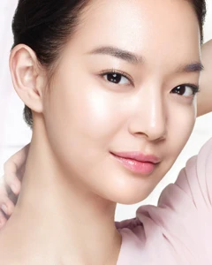 3 bí quyết trang điểm dành cho cô nàng da dầu