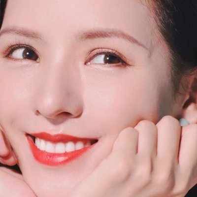 Gợi ý các loại bàn chải đánh răng điện, mang đến nụ cười toả nắng nơi bạn.