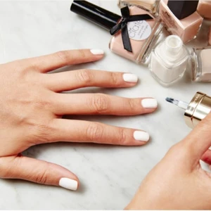 Bí quyết chăm sóc móng khiến bạn mãn nhãn như vừa đi dưỡng móng về