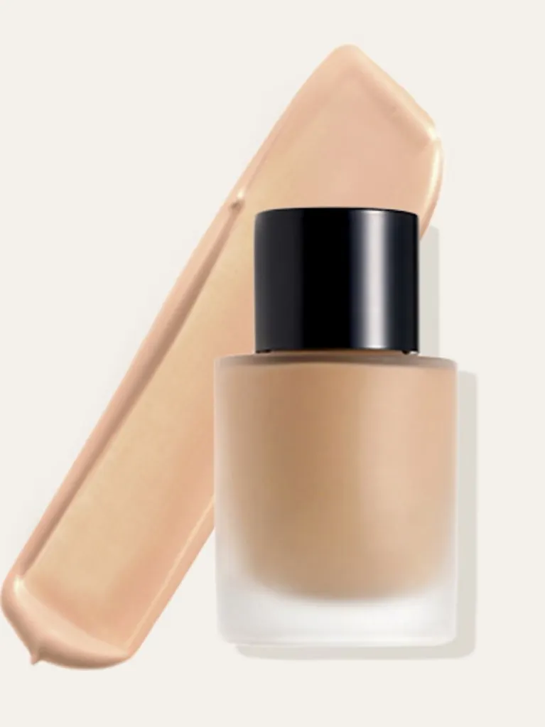mỹ phẩm trang điểm foundation