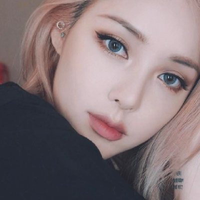 Kỹ nghệ thoa son môi đẹp mê ly từ các hot Instagram