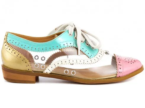 Phong cách thời trang boho chic qua giày oxfords