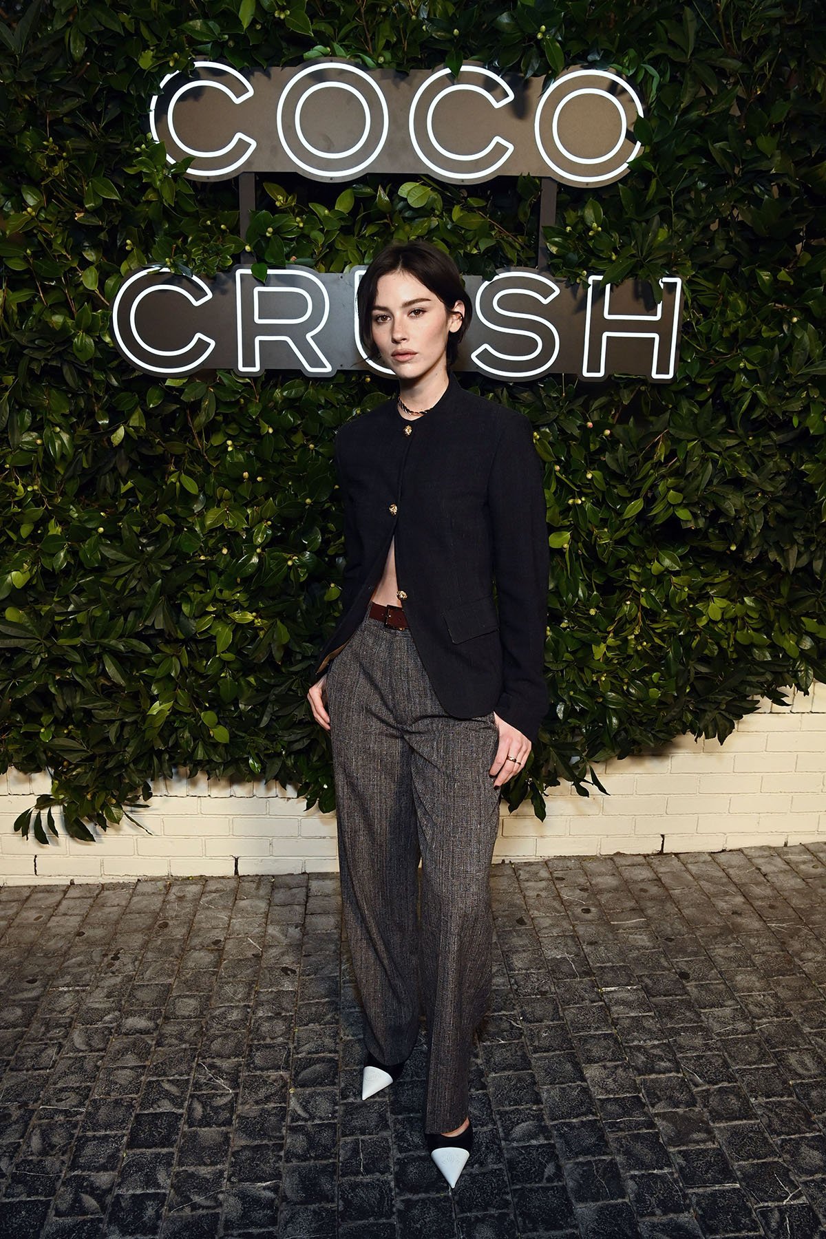 Một thập kỷ của Chanel Coco Crush: Gracie Abrams, Becky Armstrong và ...