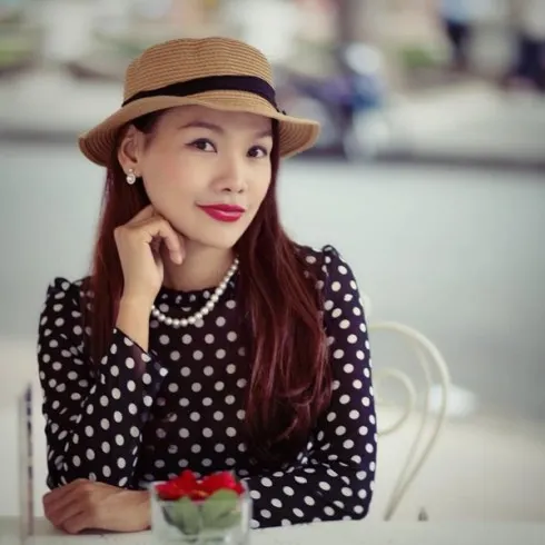 Cô BTV xinh đẹp Ngô <mark class=