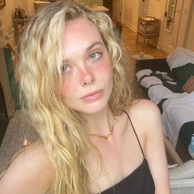 kiểu tóc đẹp mùa concert cuối năm như elle fanning