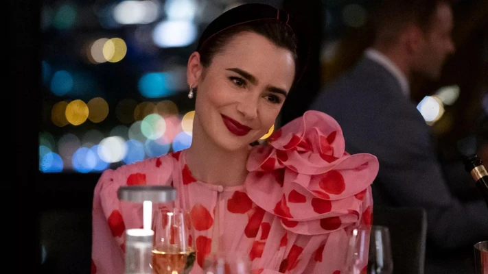 trang điểm kiểu Pháp trong emily in paris 3