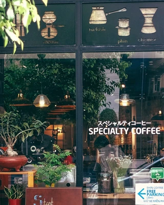 8 quán cà phê thú vị ở Sài Gòn trước 8 giờ sáng