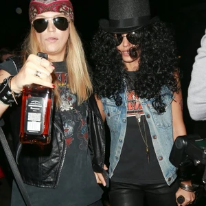 Celebrity-Halloween-Costumes-of-2014-Jessica-Alba