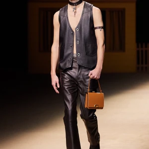 Coach Thu-Đông 2022 look 24