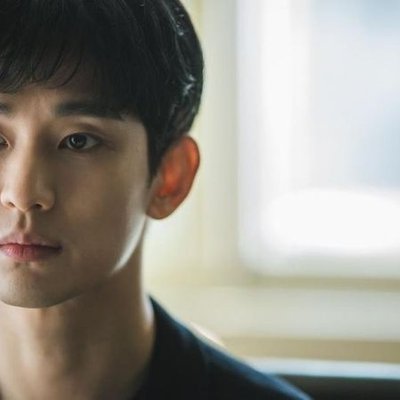 Kim Soo Hyun trong điên thì có sao