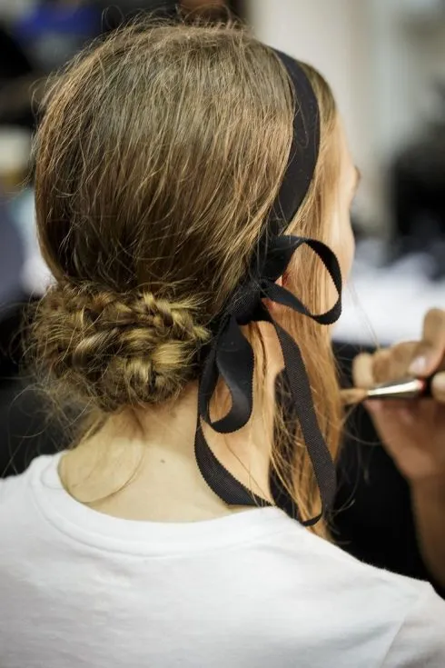 Xinh tươi với xu hướng trang điểm và làm tóc mới nhất 5