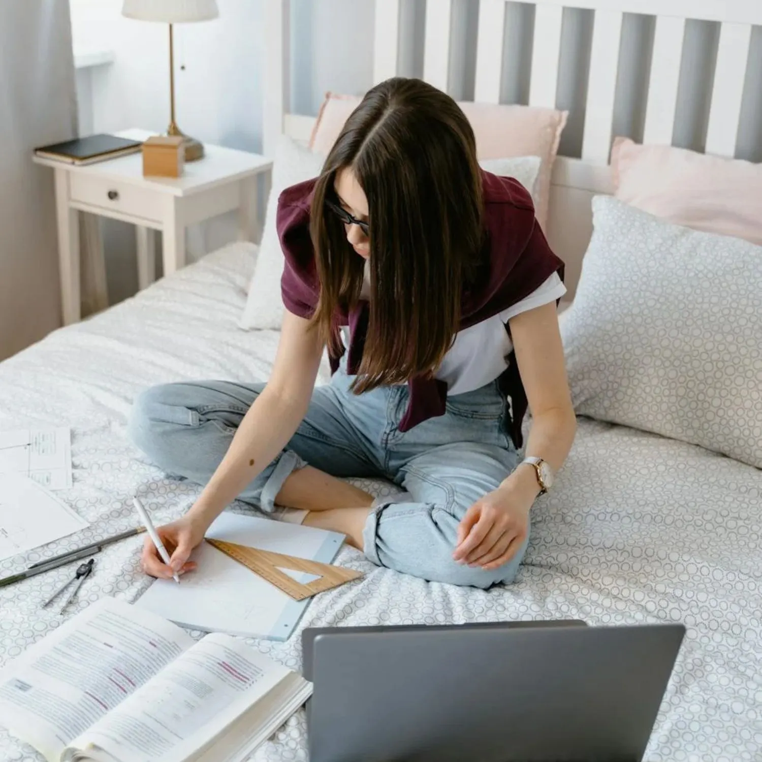 Cô gái sở hữu thói quen giúp cô luôn thành công trong công việc.